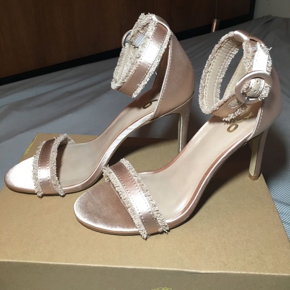 Mix No. 6 (DSW) Fringe High Heels w/ Satin Detail
